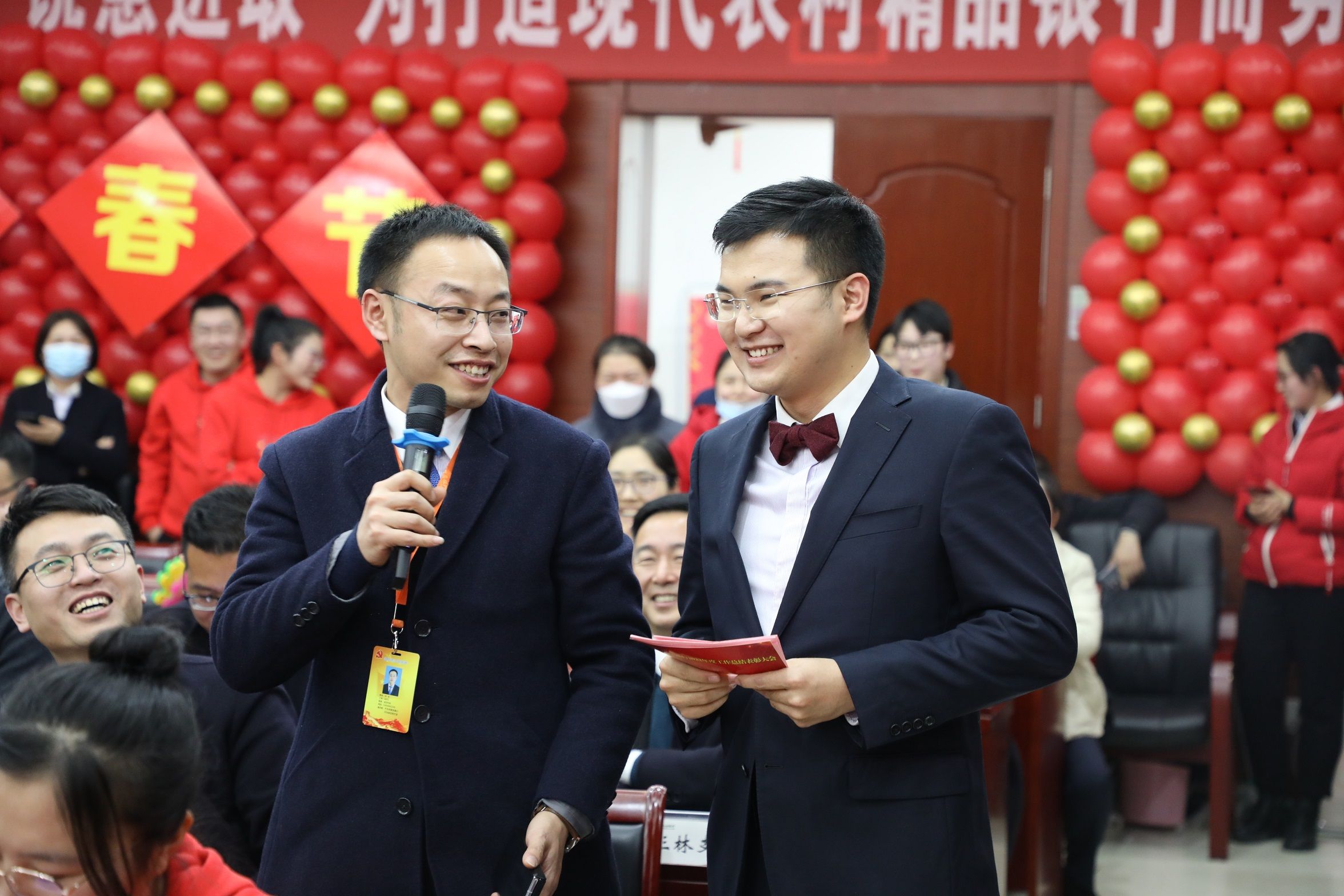 現(xiàn)場采訪2